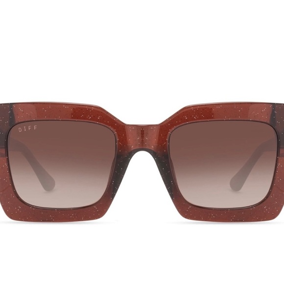 DIFF Eyewear Dani Sunglasses - CHESTNUT - Picture 2 of 12